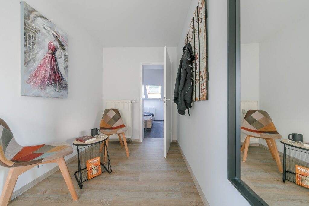 Ferienhaus Andrea - Flur im OG mit Blick ins kl. Schlafzimmer